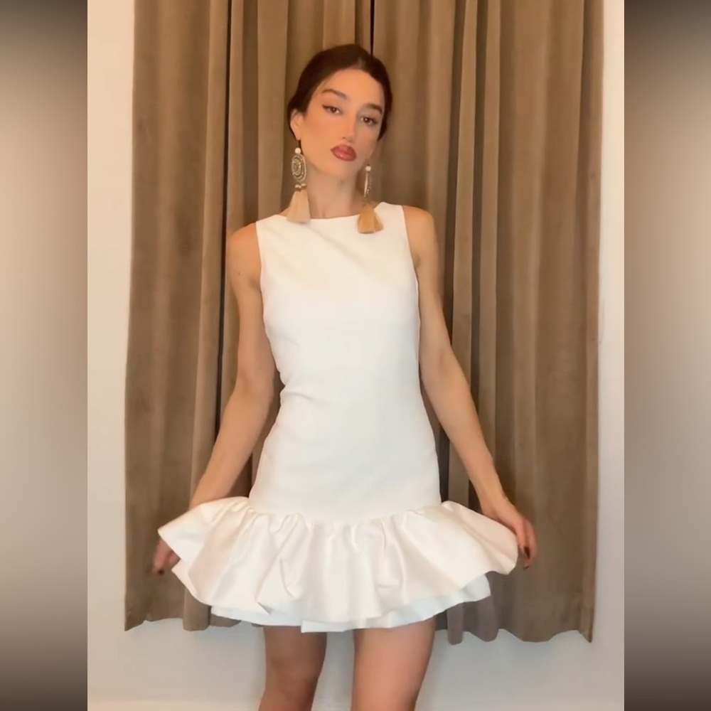 Fashionnova LUXE Adored By You Mini Dress - White
Size: XS